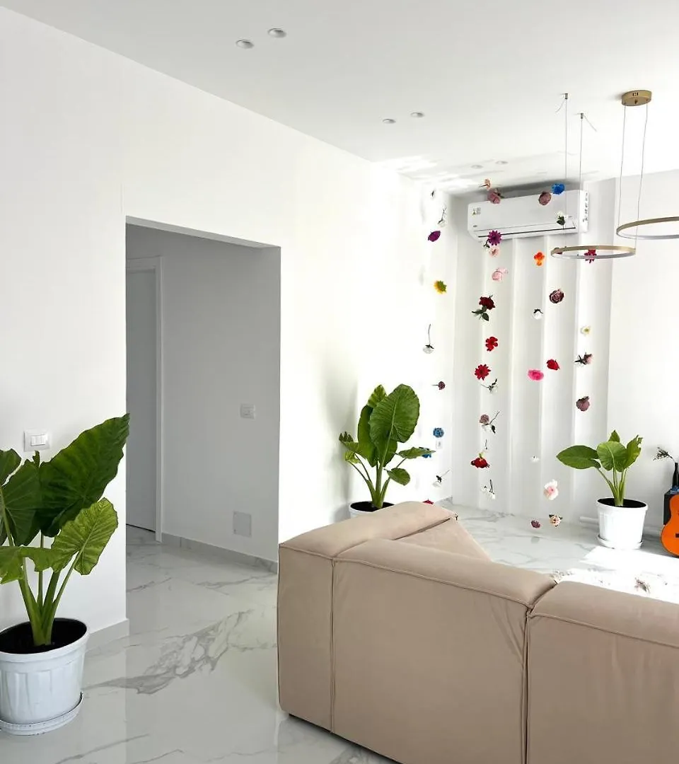 Apartment Home Deluis Gramsh Albania